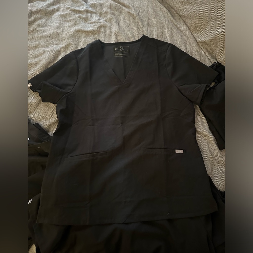 XL figs top never worn